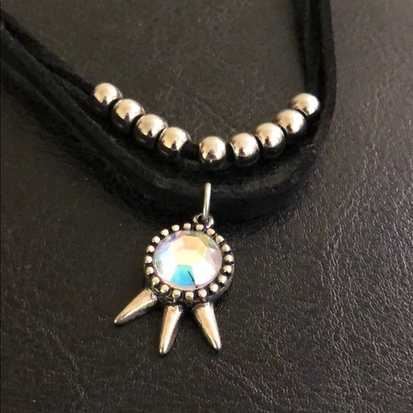 ⭐️ Velvet Double Layered Iridescent Gem Choker - Picture 3 of 7